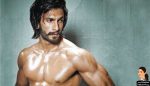 Ranveer Singh uses the same flirting technique with all the ladies!
